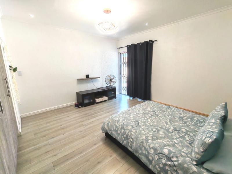 5 Bedroom Property for Sale in Welgelegen Western Cape